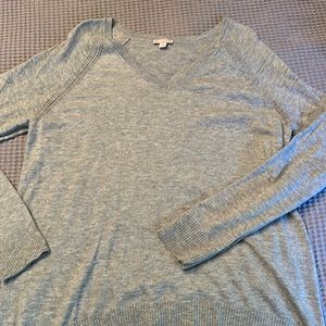 Gray v neck light sweater